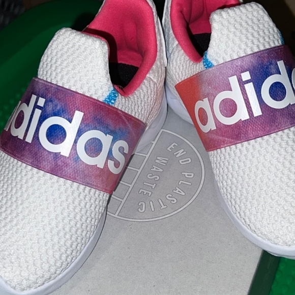 Toddler size 8k adidas nwt & box - Picture 3 of 3